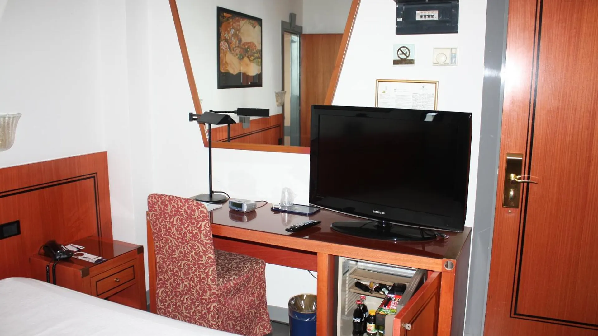 Hotel Nettunia Римини 4*,