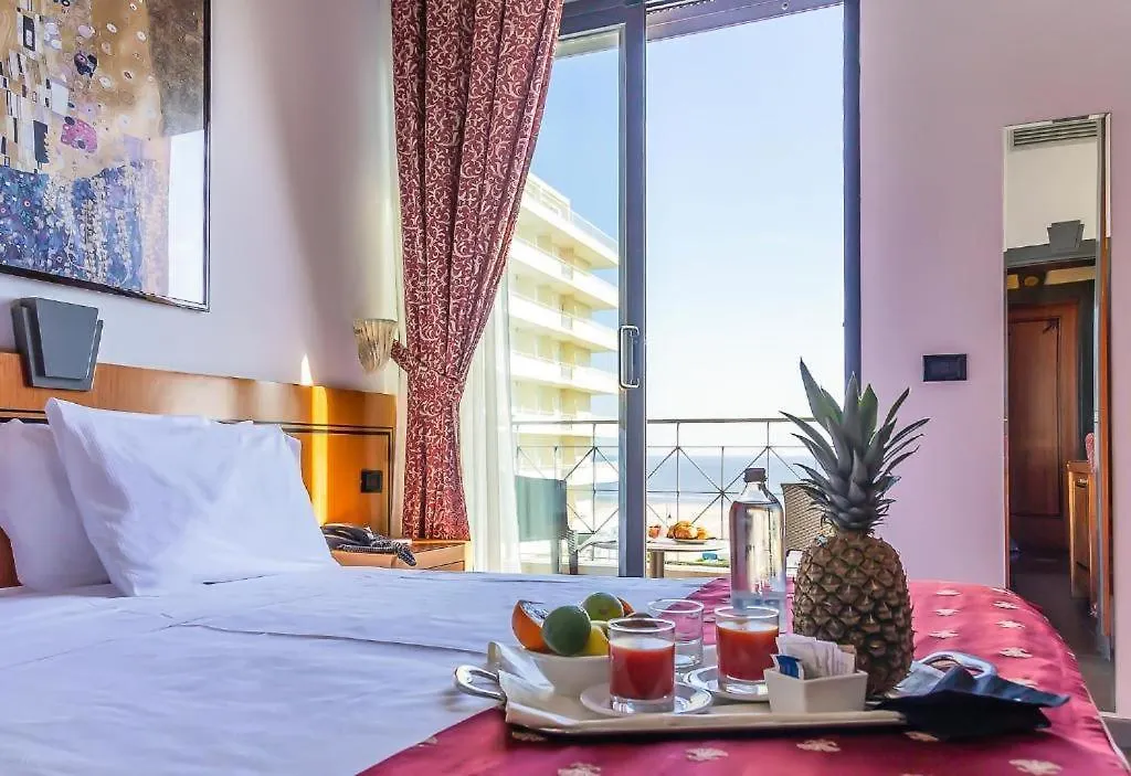 Hotel Nettunia Римини