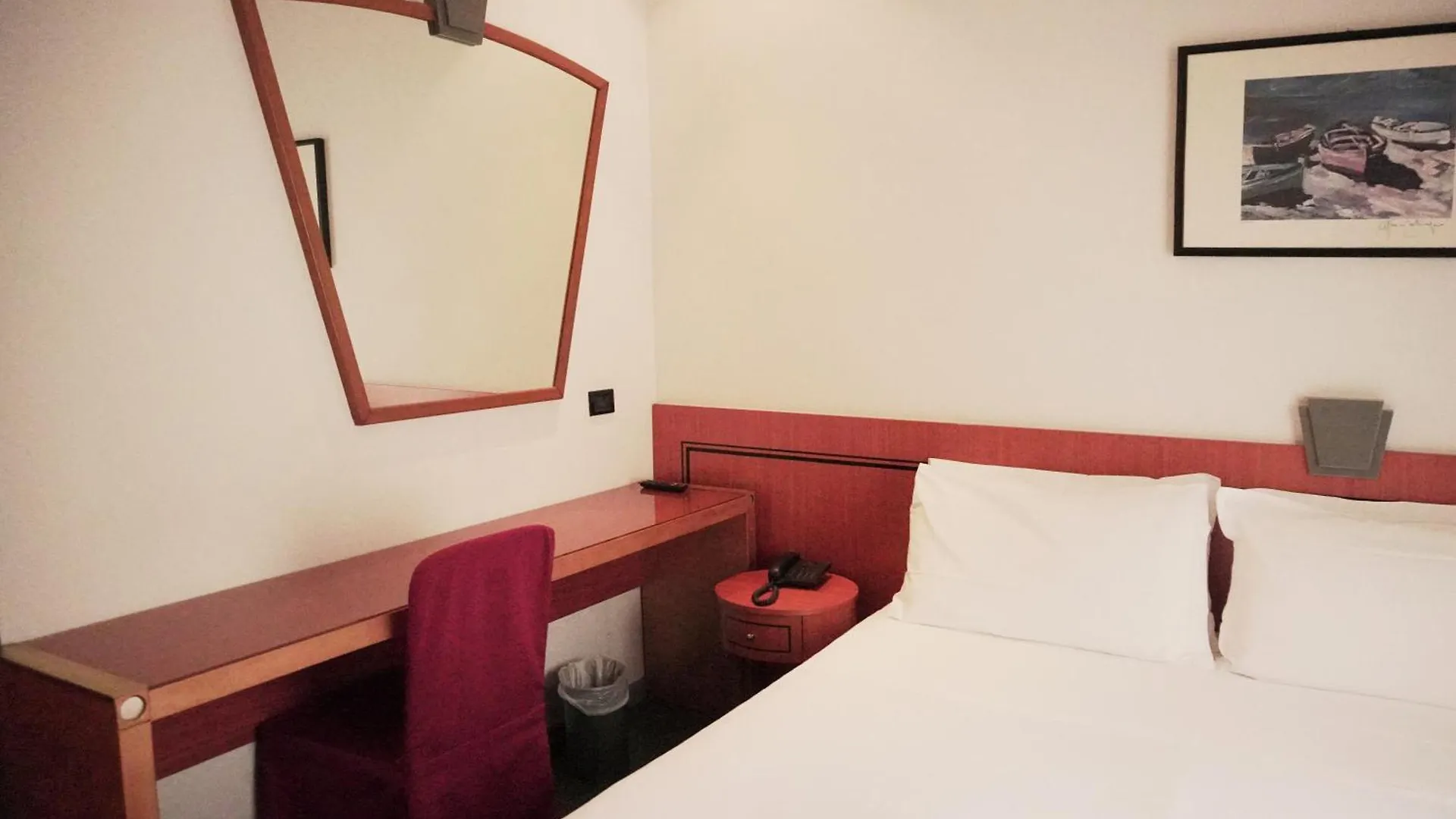 Hotel Nettunia Римини