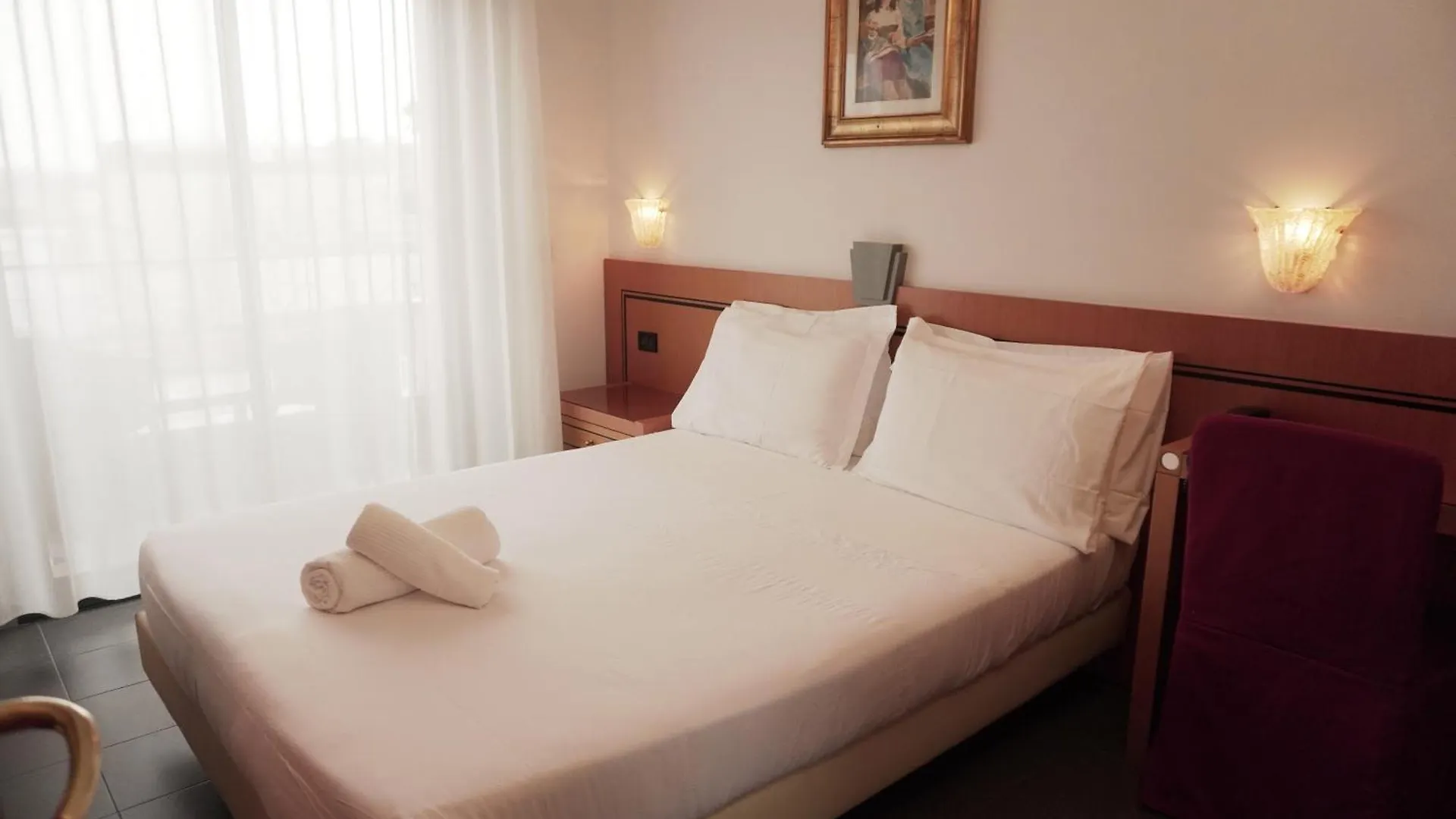 Hotel Nettunia Римини