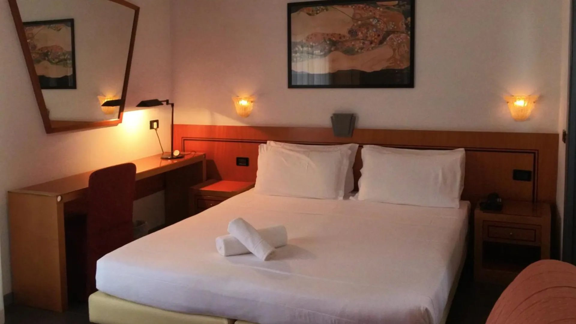Hotel Nettunia Римини