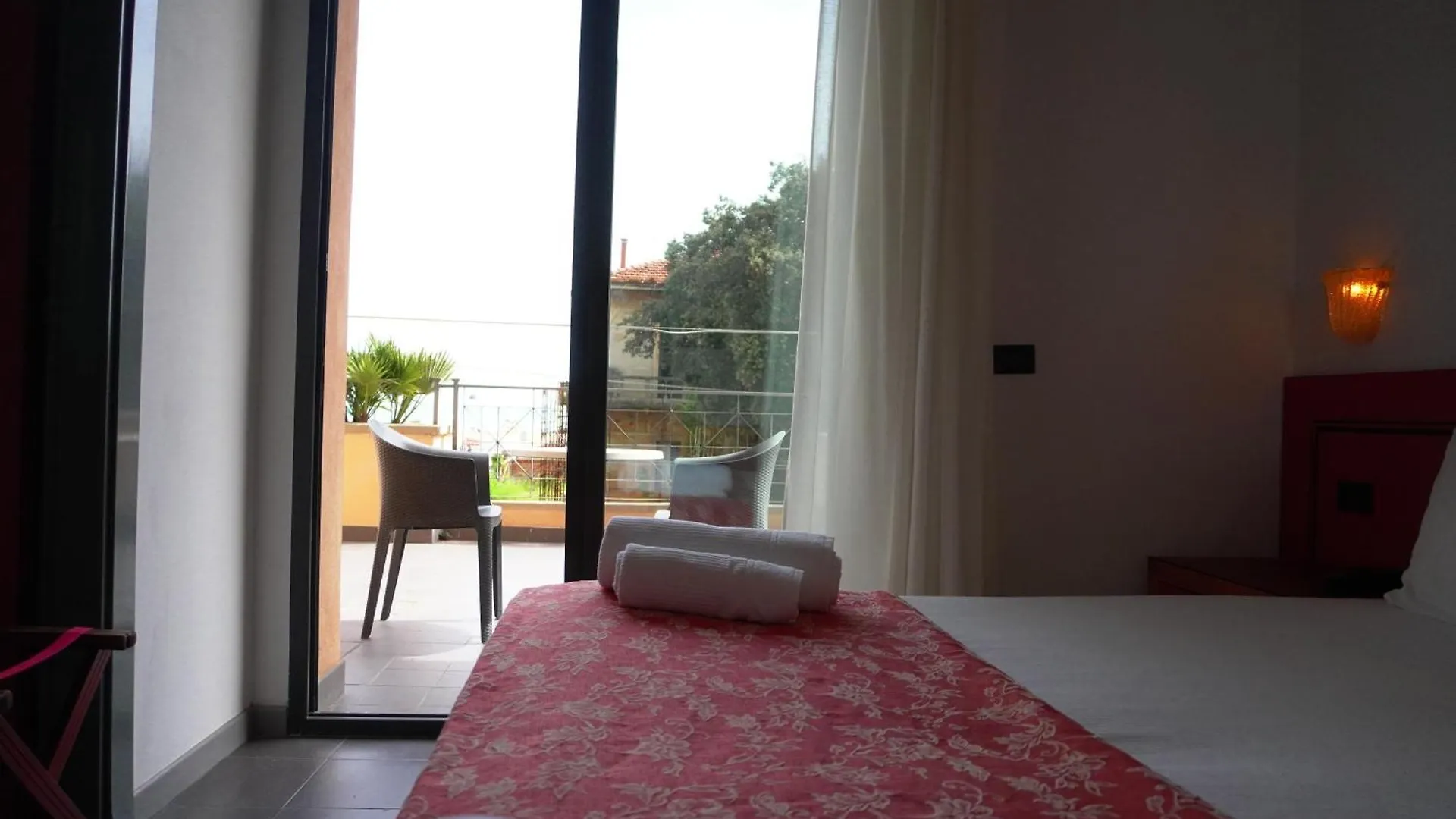 Hotel Nettunia Rimini 4*,
